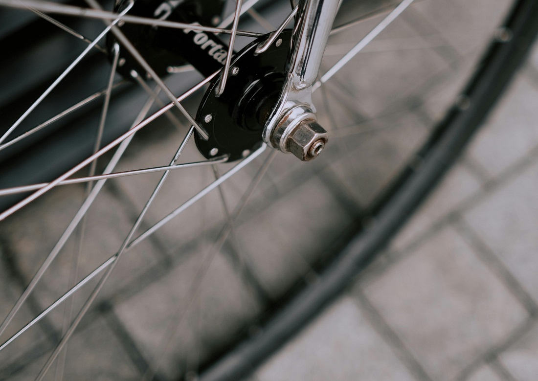 What is the Hub & Spoke Office Model? Benefits & Challenges