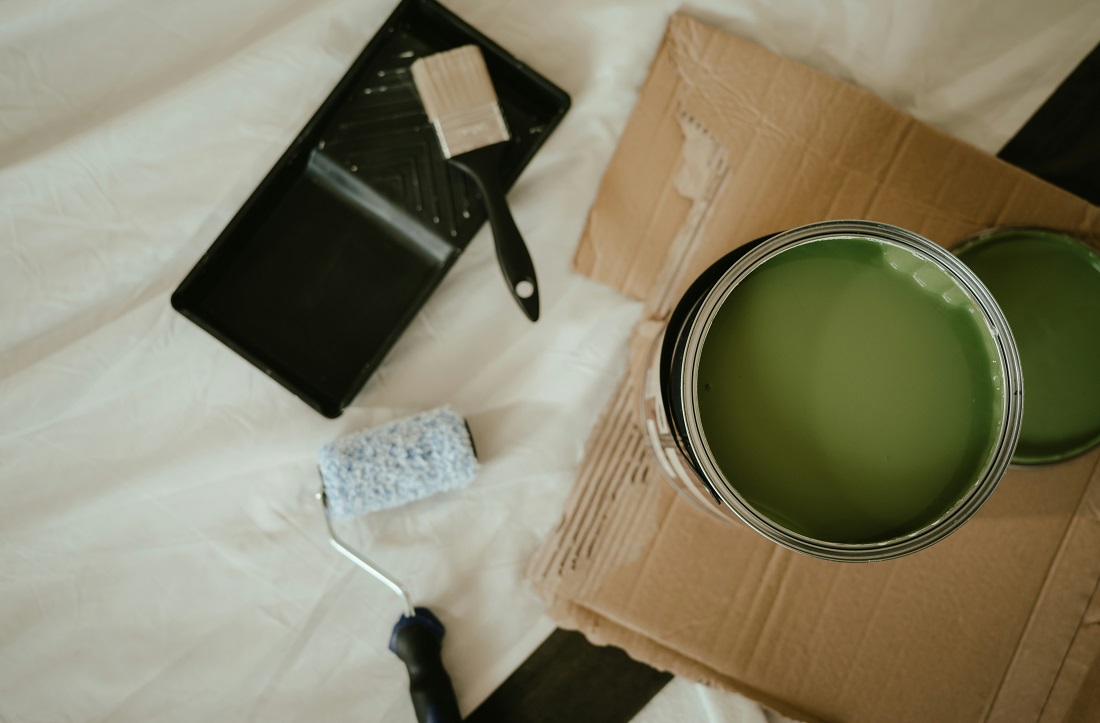 13 Practical Ways to Decorate an Office Space on a Budget