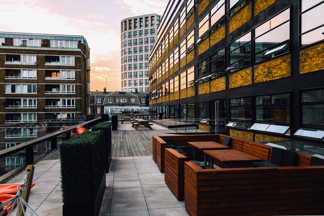 Serviced office in Soho with roof terrace