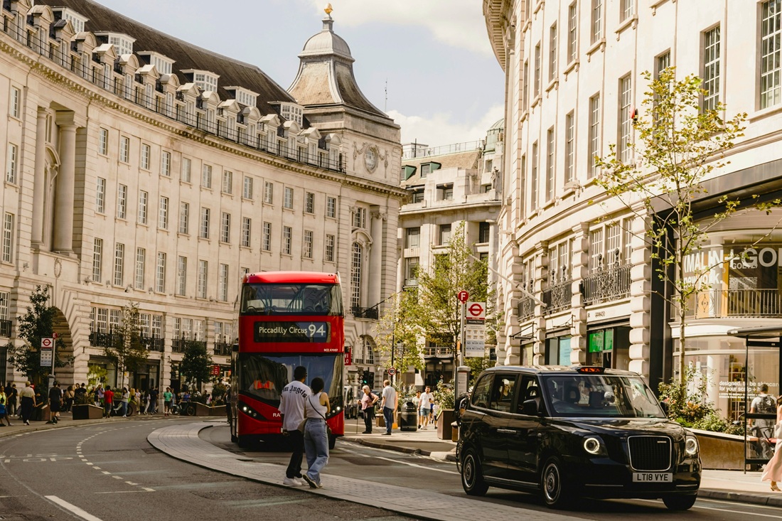 Piccadilly Circus